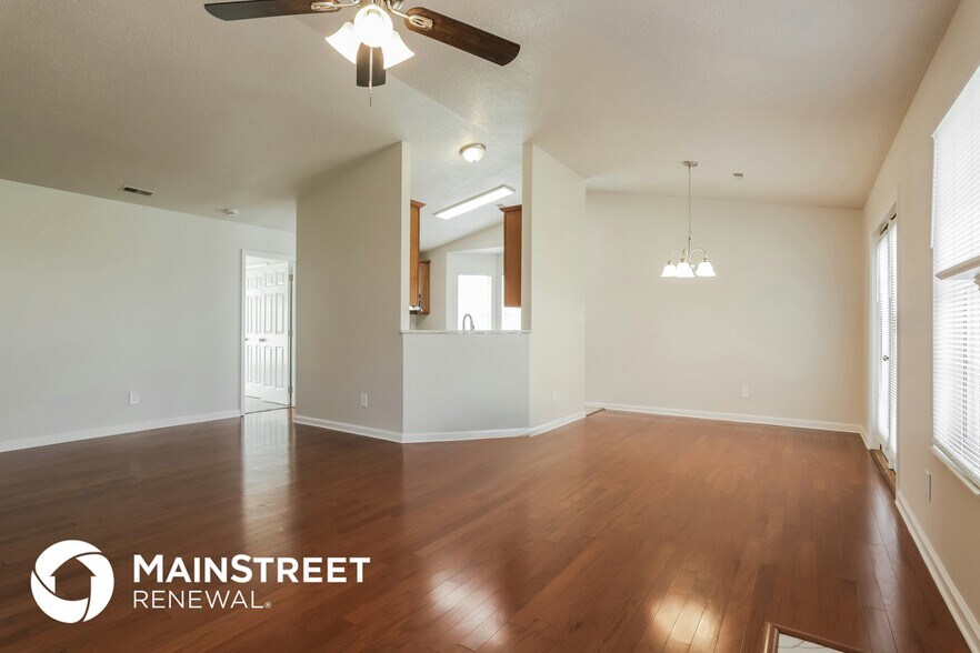 Building Photo - 7254 Genoa Ln