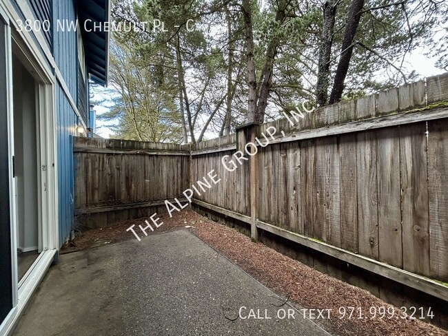Building Photo - 3800 NW Chemult Pl