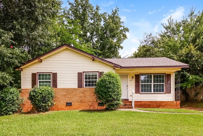 Building Photo - 528 W Arrowood Rd