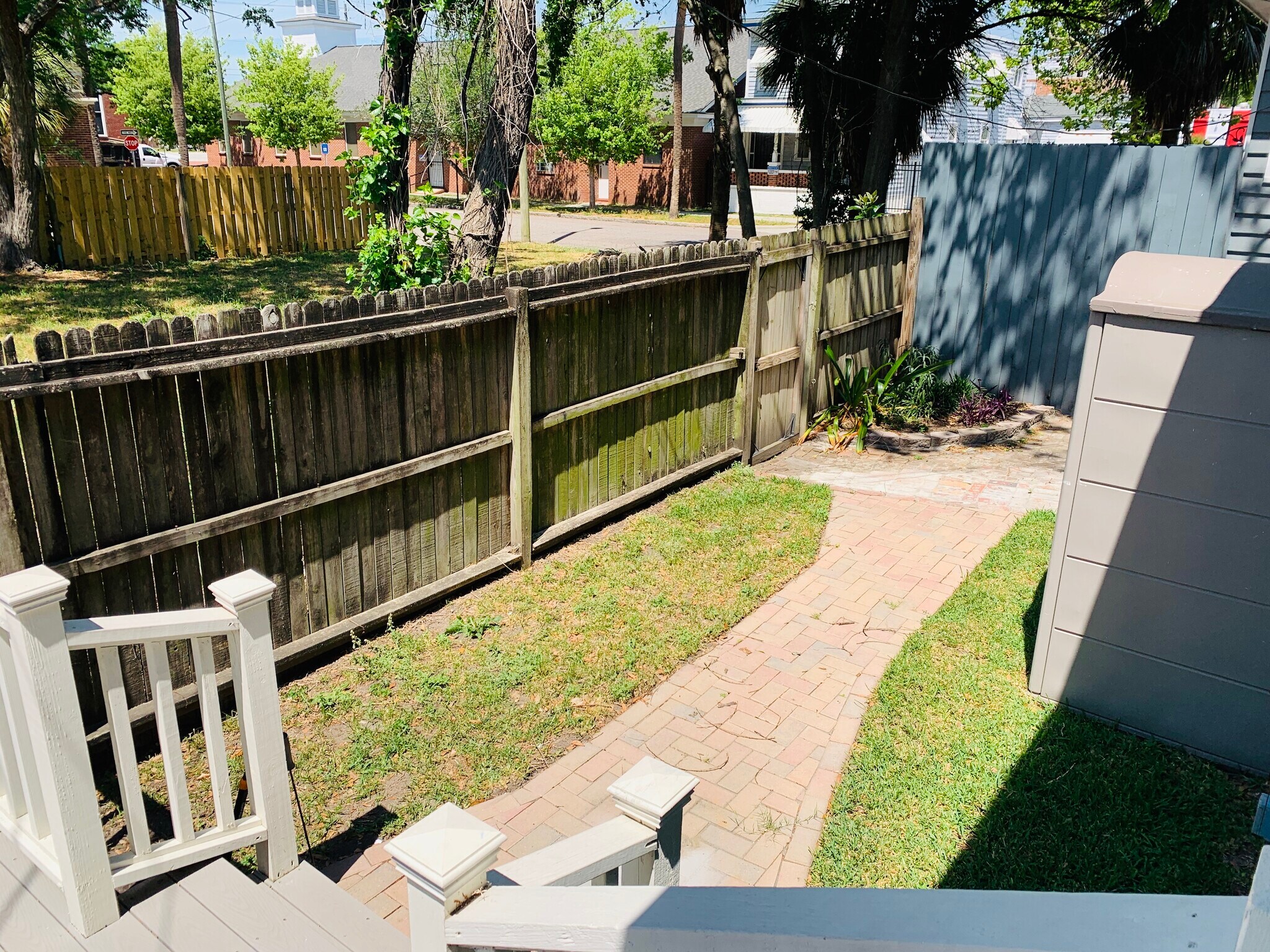 Building Photo - 903 Montgomery St