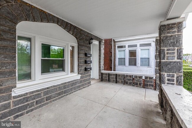 Building Photo - 4924 Chestnut St