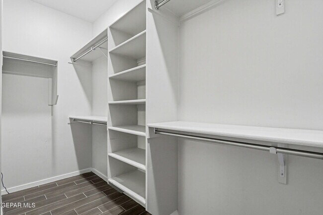 Building Photo - 12869 Clevedon St