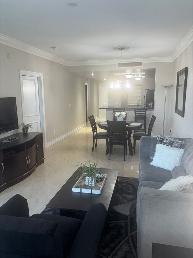Building Photo - Genoa, fully furnished 2bdr/2bath unit, ov...