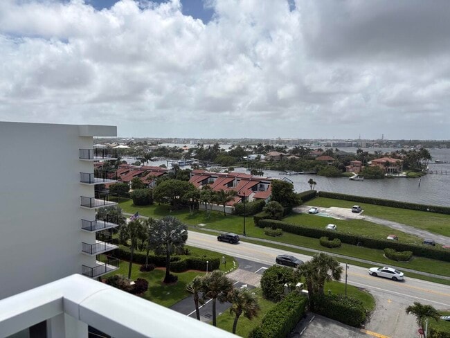 Building Photo - 3450 S Ocean Blvd