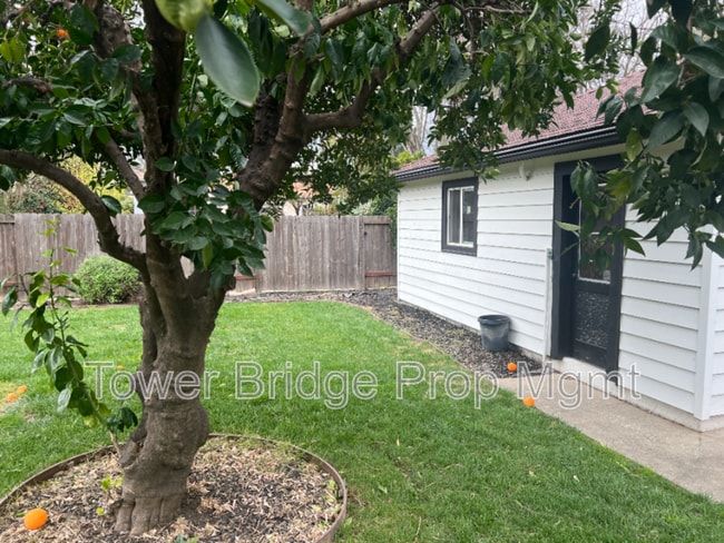 Building Photo - 5724 Callister Ave