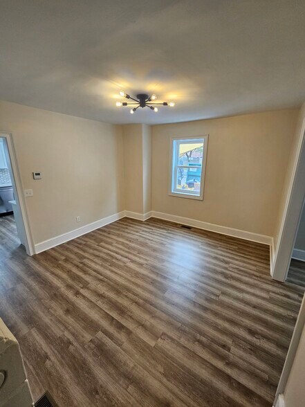 Building Photo - 326 Taylor St