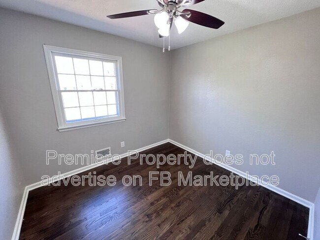 Building Photo - 7601 E 48th St