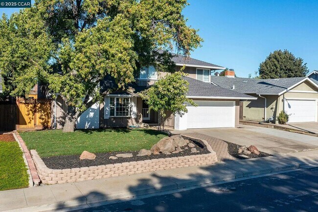 Building Photo - 648 Brookfield Dr