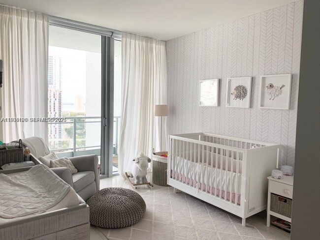 Building Photo - 92 SW 3rd St