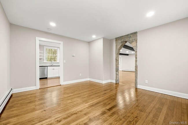 Building Photo - 22 Lake Ridge Rd