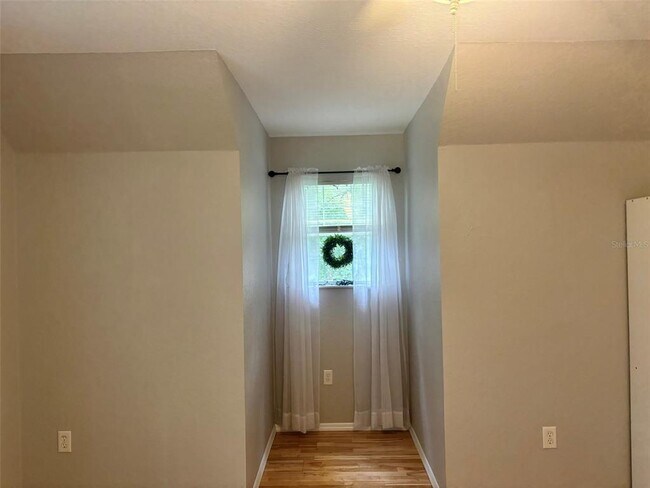 Building Photo - 4390 NE 140th Ct