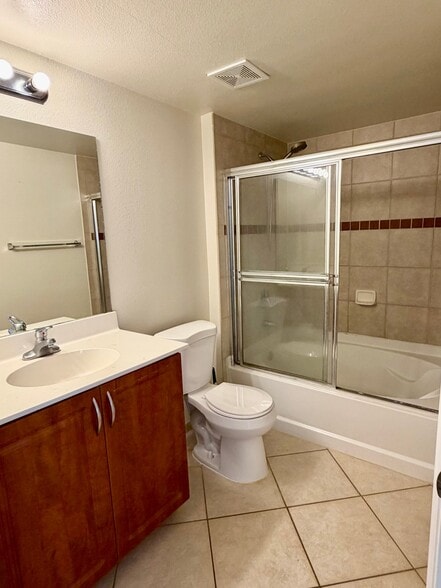 Building Photo - 6529 Emerald Dunes Dr