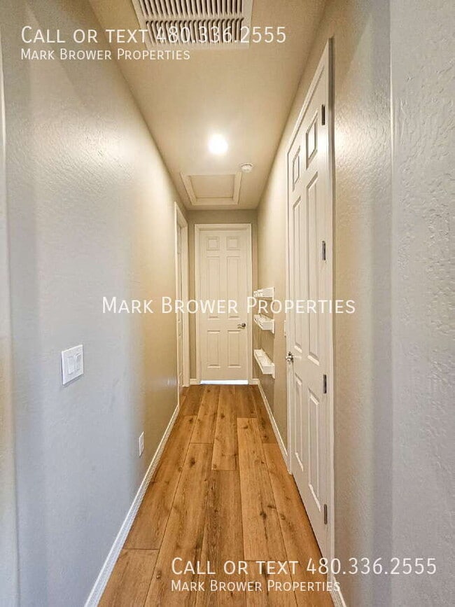 Building Photo - 3345 E Indigo St