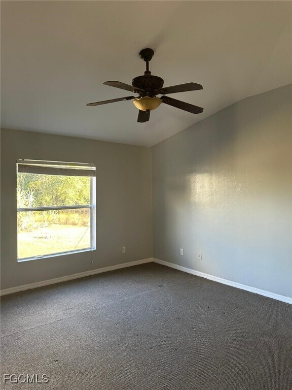 Building Photo - 395 Palomar Ave