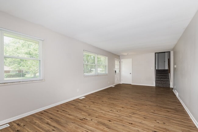 Building Photo - 5420 Autumn Pl