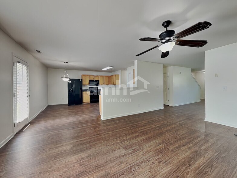 Building Photo - 5149 Liberty Hall Cir
