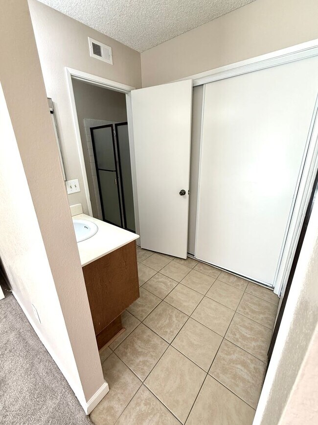 Building Photo - Coming soon... San Dimas Condo