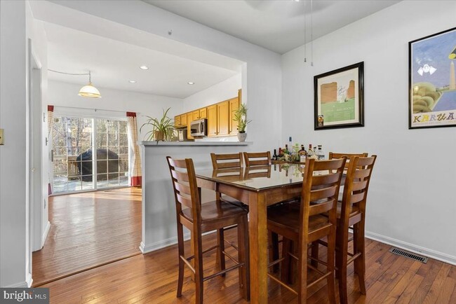 Building Photo - 15516 Three Otters Pl