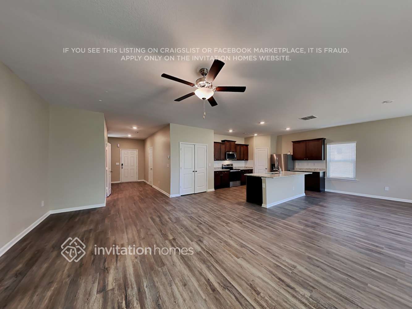 Building Photo - 407 Vermeer Ct