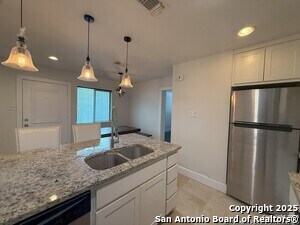 Building Photo - 2811 Woodbury Dr