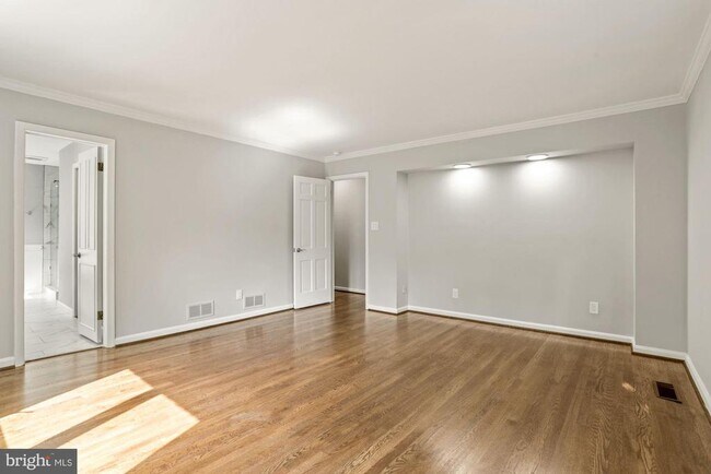 Building Photo - 1011 Shipman Ln