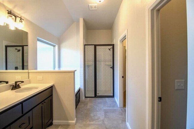 Building Photo - 813 NW 188th St