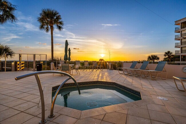 Building Photo - 4450 Gulf Blvd