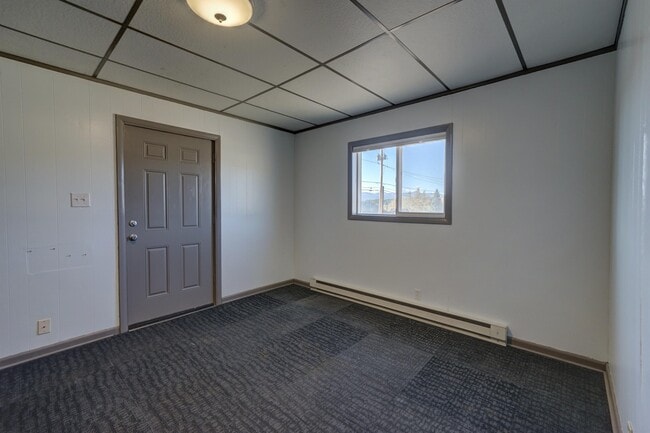 Building Photo - 1305 Poplar St