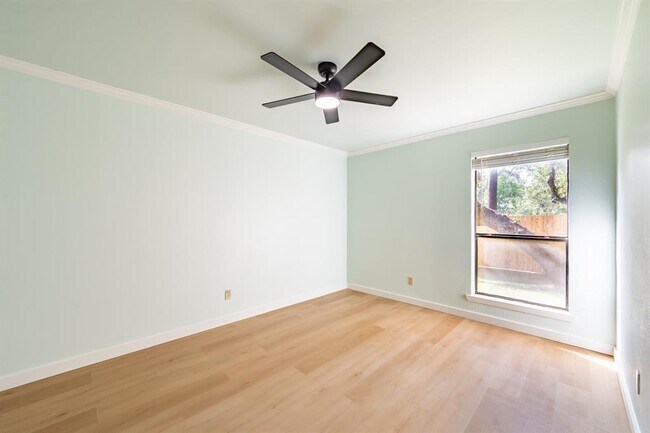 Building Photo - 8600 Fathom Cir