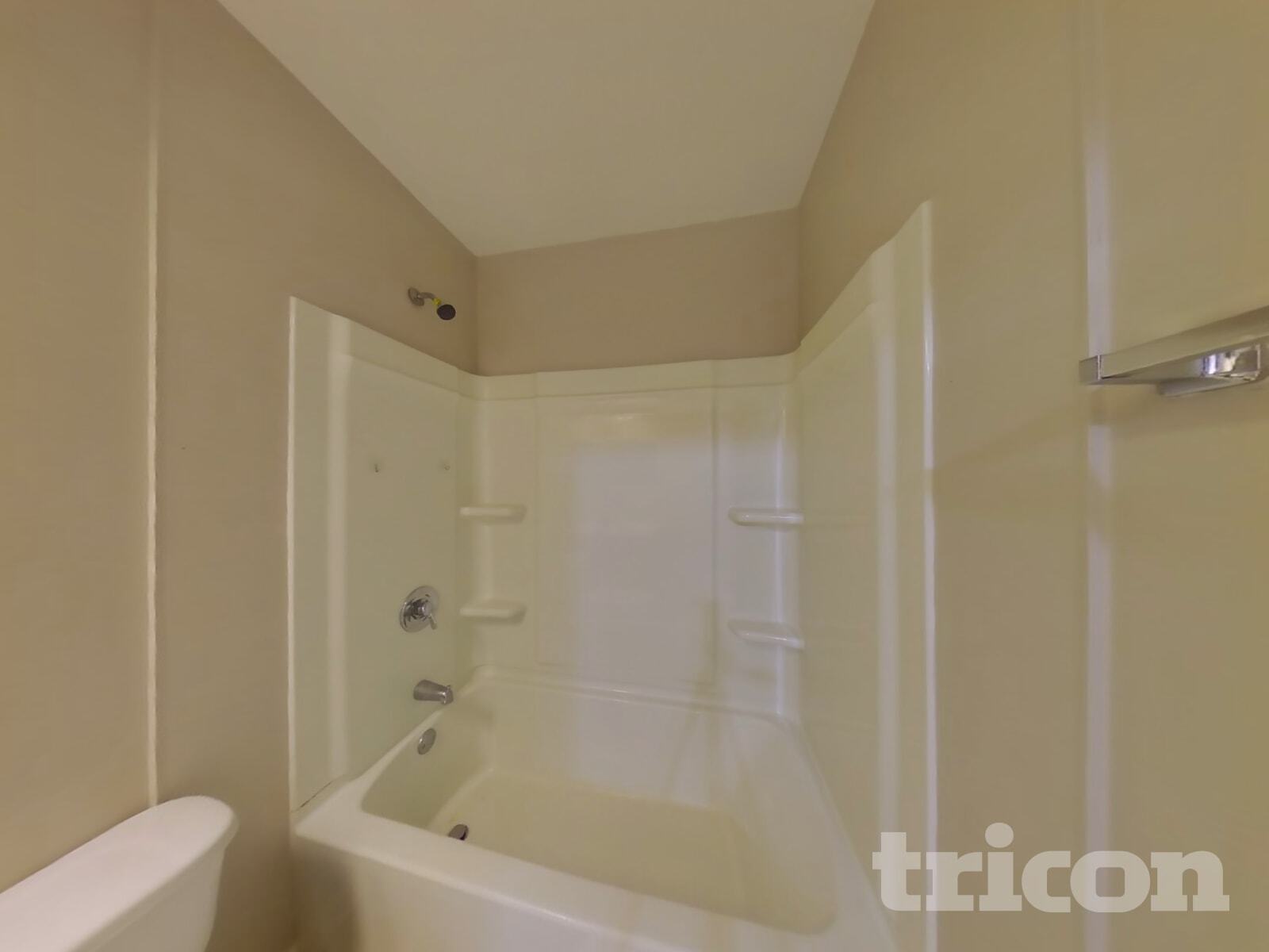 Building Photo - 1487 Rose Hill Dr E