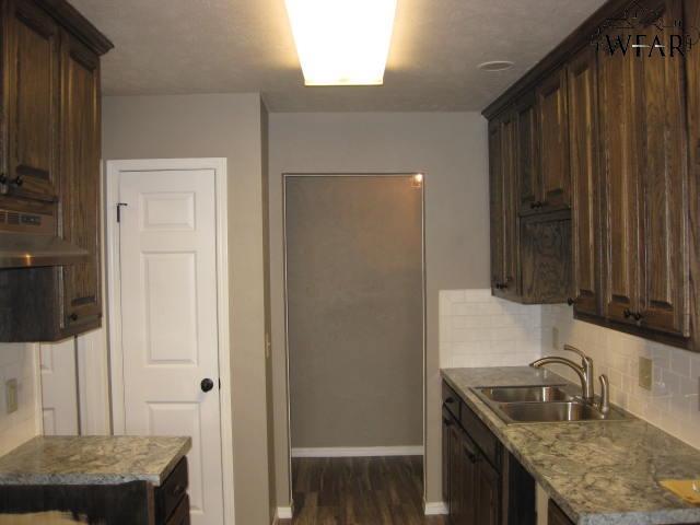 Building Photo - 11 Lackland Cir