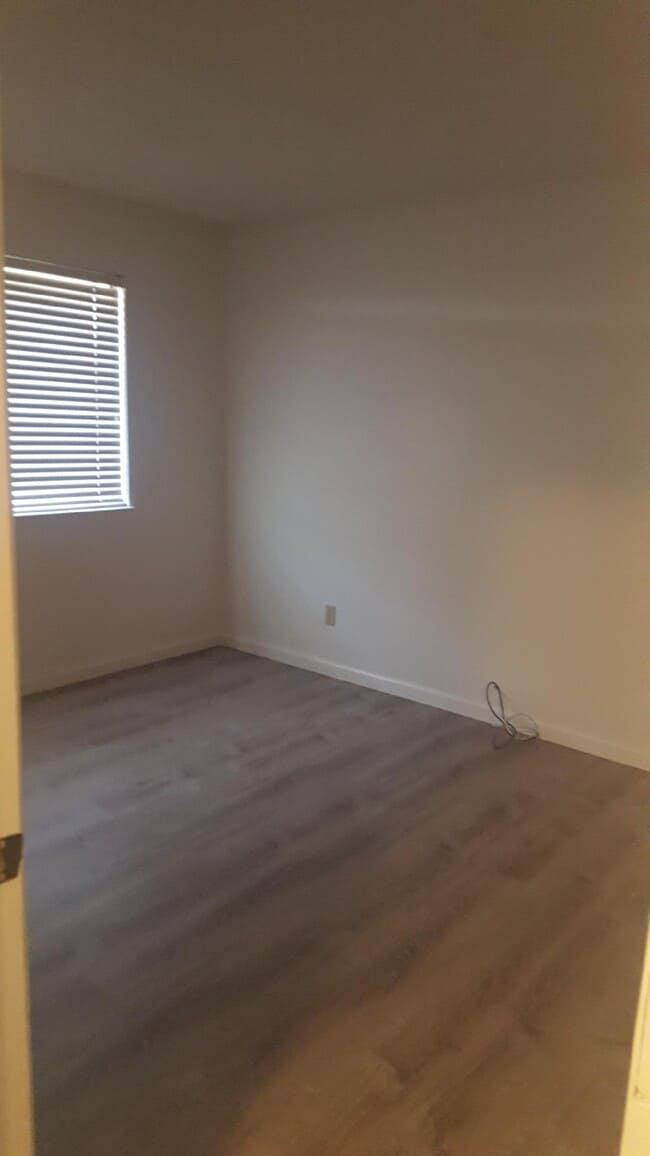 Building Photo - 19660 Neuralia Rd