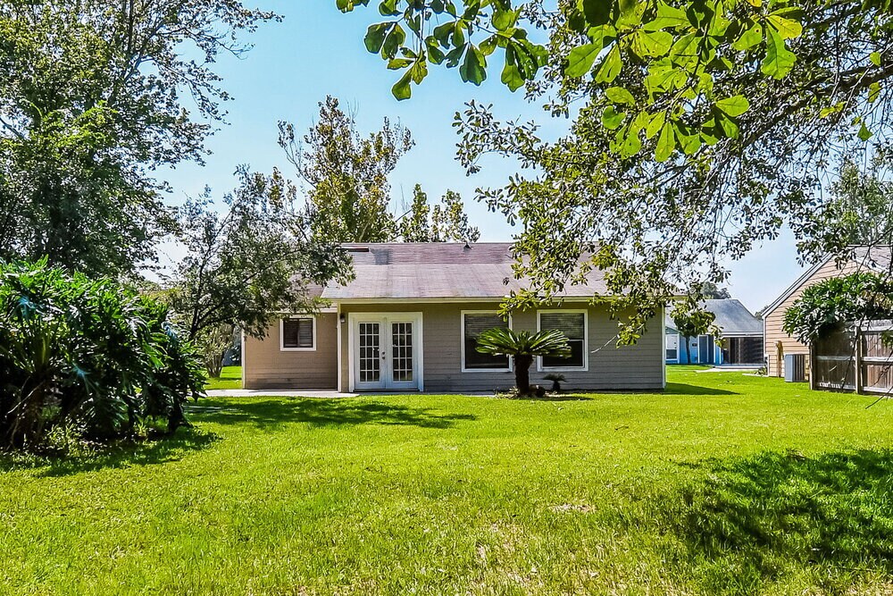 Building Photo - 8257 Knotts Landing Dr N