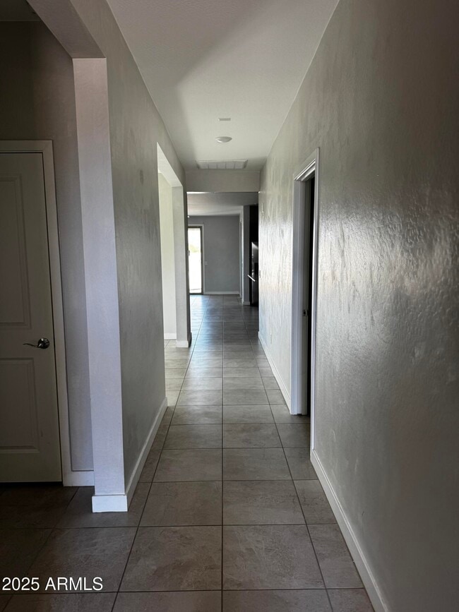 Building Photo - 23436 W Winslow Ave