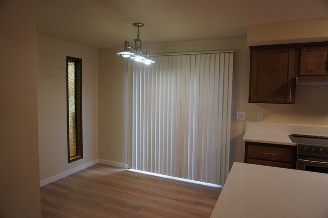 Building Photo - r3128.3130NE.86th.AVE