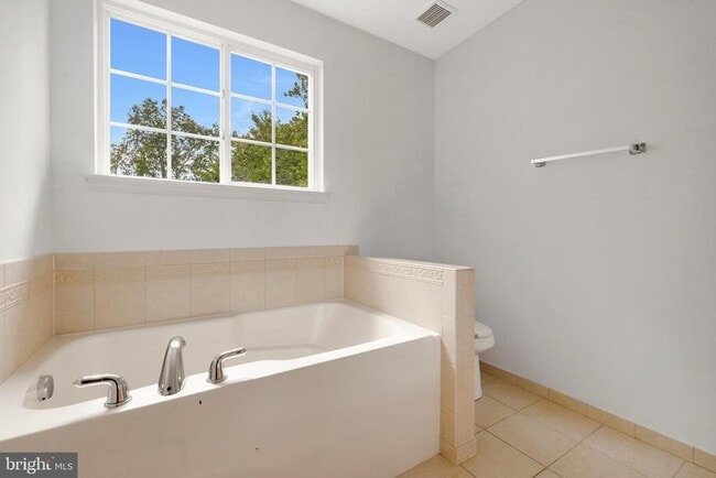 Building Photo - 304 Wheatley Dr