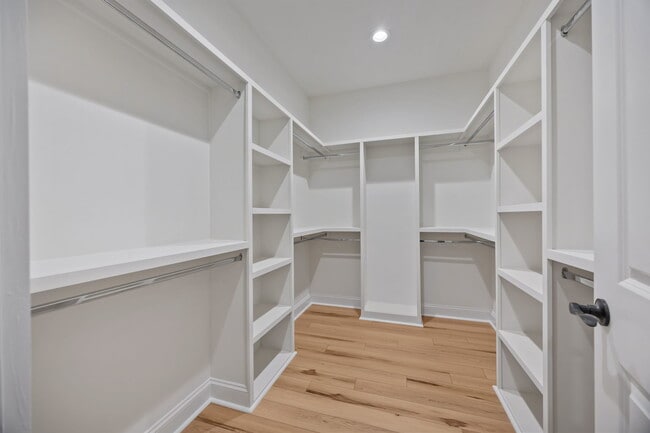 Building Photo - 1010 Gibson Rd