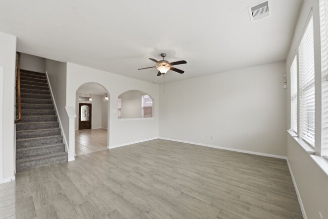 Building Photo - 1702 Bonnyton Ln