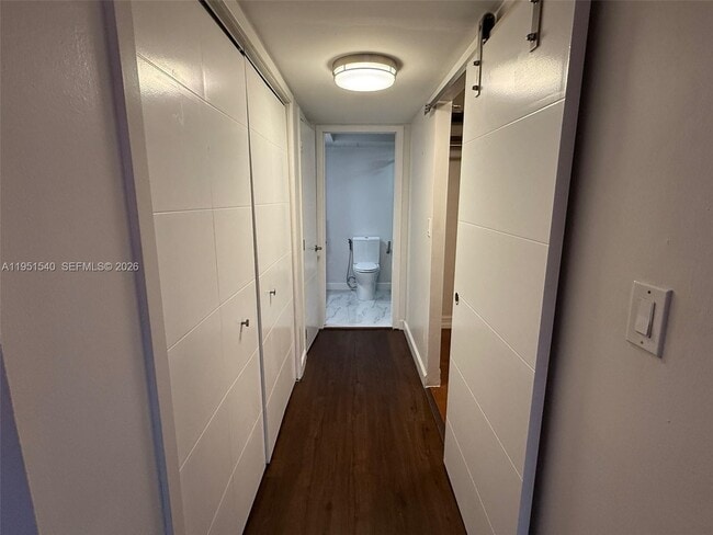 Building Photo - 6770 Indian Creek Dr