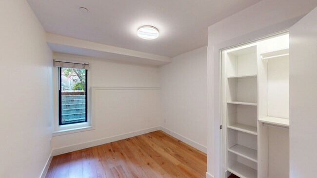 Building Photo - 455 14th St