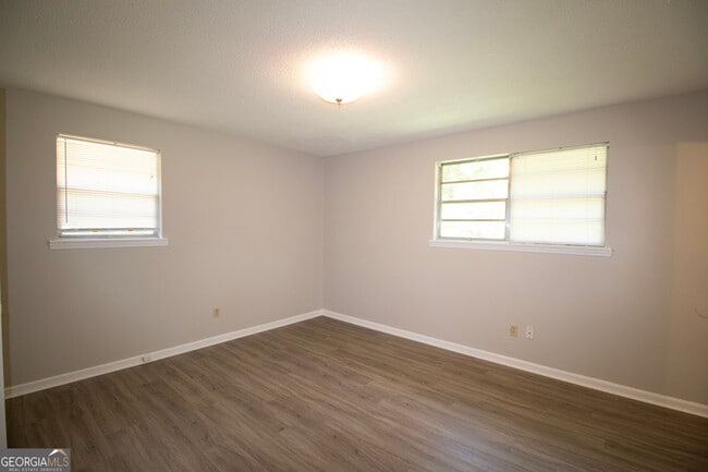 Building Photo - 217 Allenwood Dr