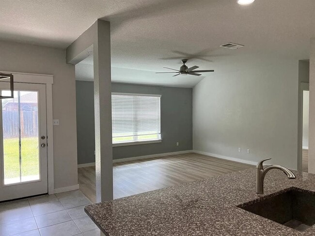 Building Photo - 13528 Fern Grove Ct