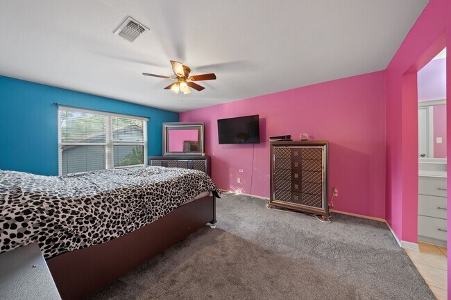 Building Photo - 2147 Lone Rock Dr