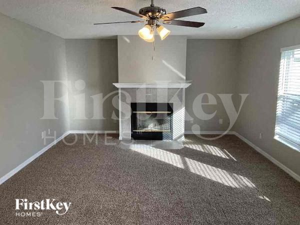 Building Photo - 207 Willowbay Ridge St