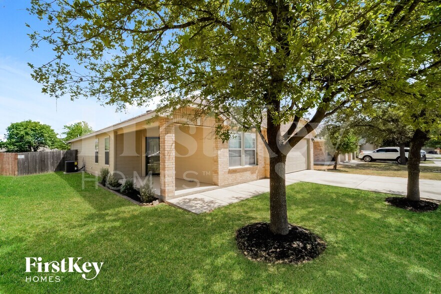 Building Photo - 8027 Saratoga Kln