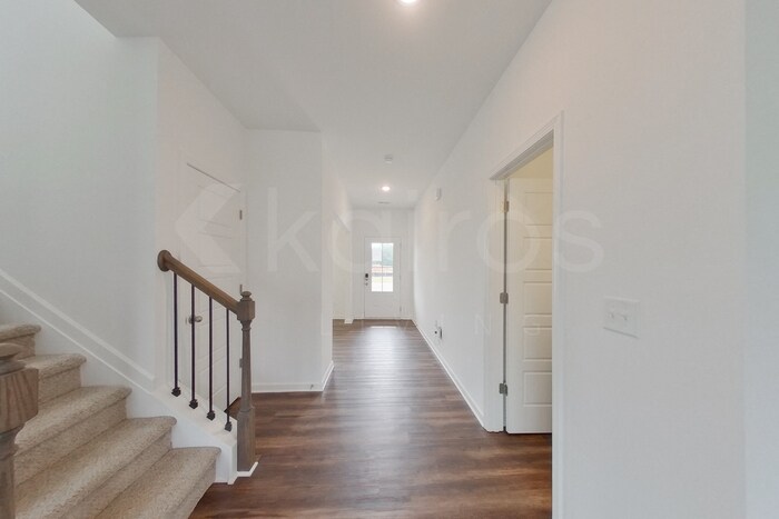 Building Photo - 107 Silver Maple Ln