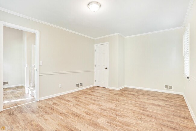 Building Photo - 1041 Avon Breeze Ct