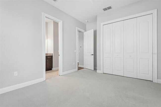 Building Photo - 15 Sandpiper Ln