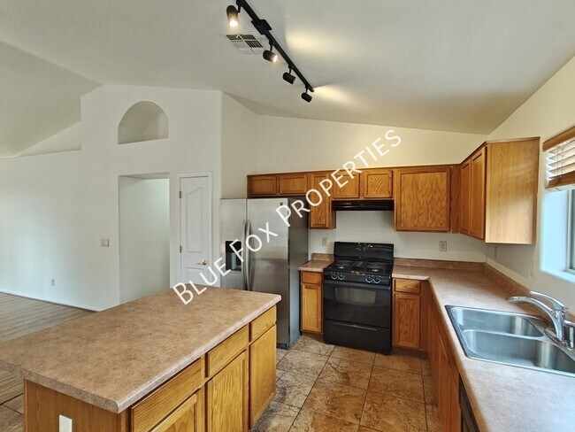 Building Photo - 10923 S Lake Gambusi Dr
