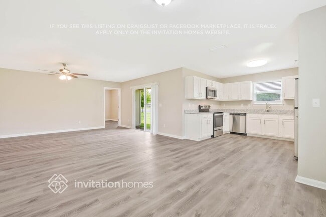 Building Photo - 78125 Saddle Rock Rd